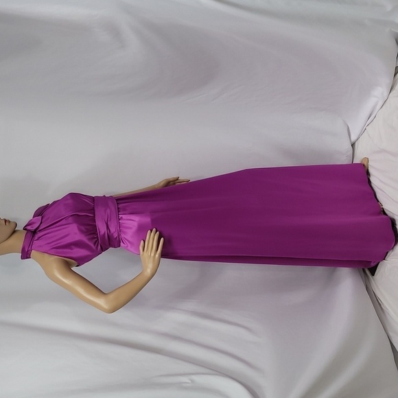 Amsale Cerise color Charmeuse Gown - Picture 11 of 17